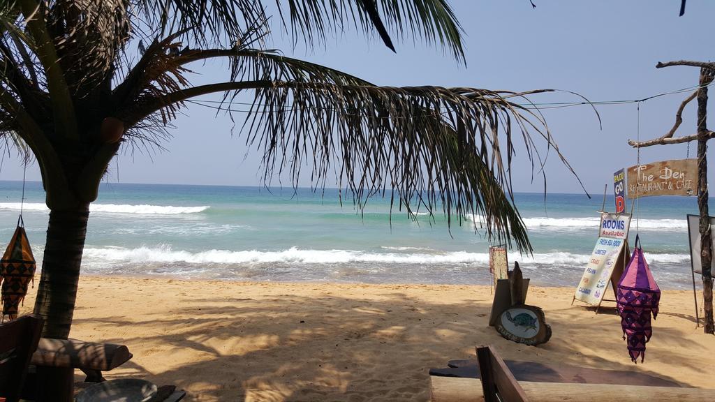 The Den Guest House Hikkaduwa Luaran gambar