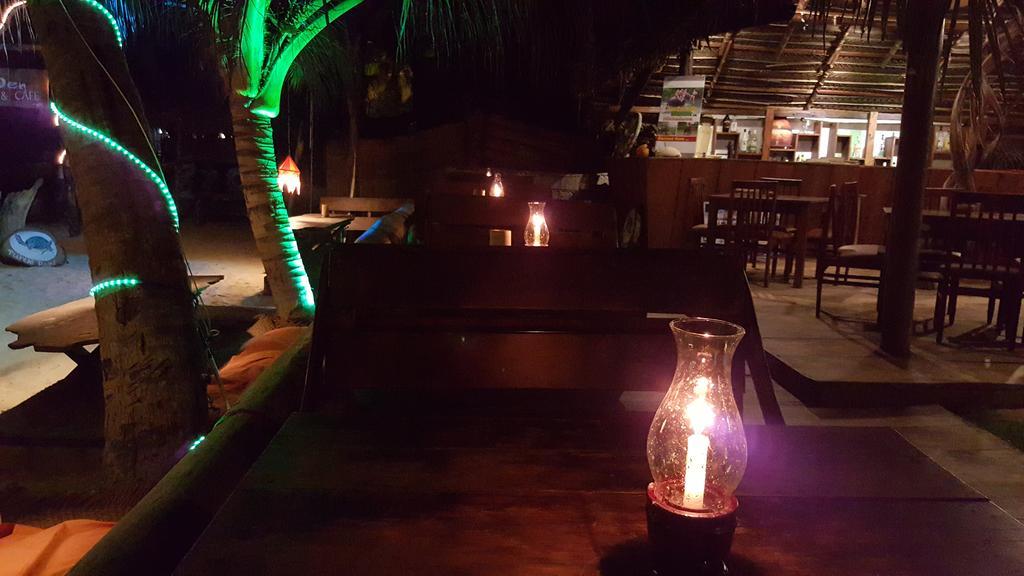 The Den Guest House Hikkaduwa Luaran gambar