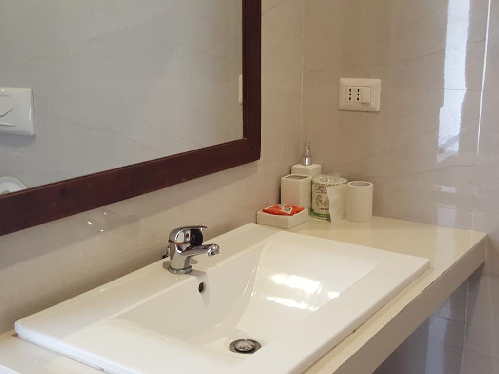 The Den Guest House Hikkaduwa Luaran gambar
