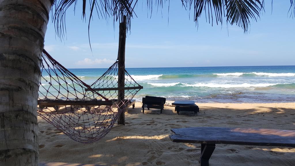 The Den Guest House Hikkaduwa Luaran gambar